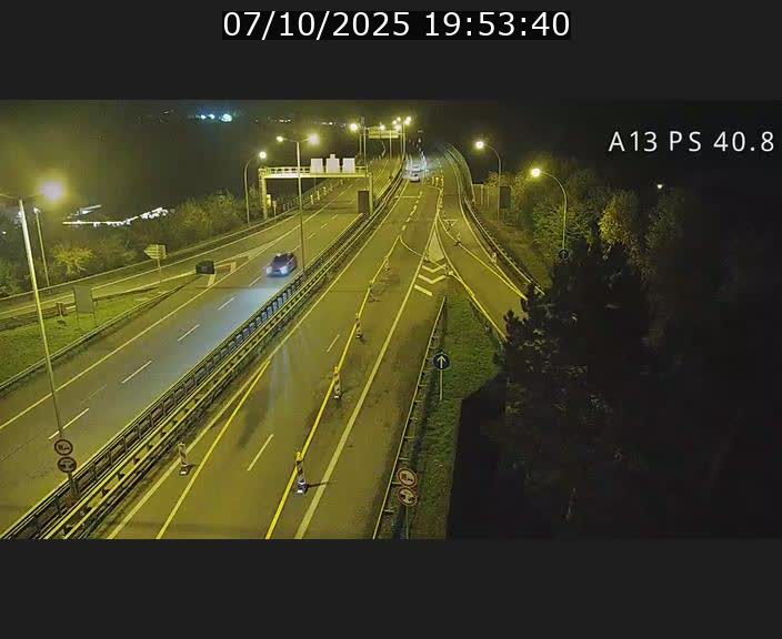 <h2>Webcam autoroute A13 à la sortie est du tunnel Markusbierg à Schengen. Vue sur le pont de la Moselle, vers l'Allemagne</h2>
