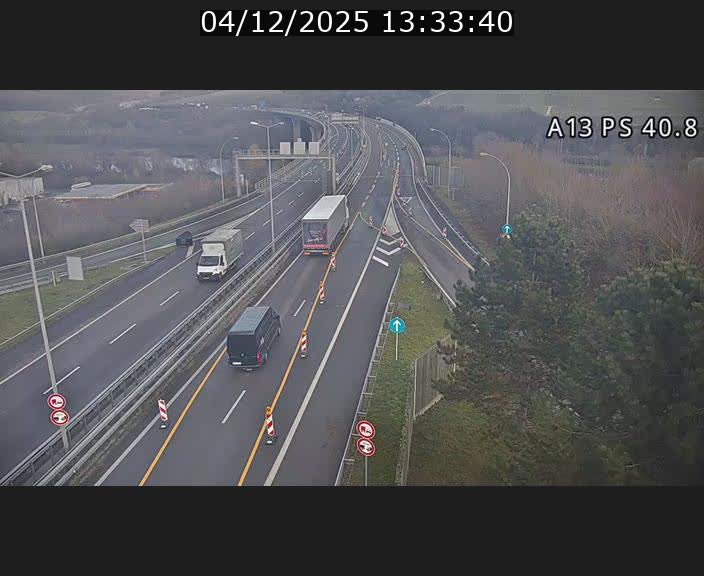 <h2>Webcam autoroute A13 à la sortie est du tunnel Markusbierg à Schengen. Vue sur le pont de la Moselle, vers l'Allemagne</h2>
