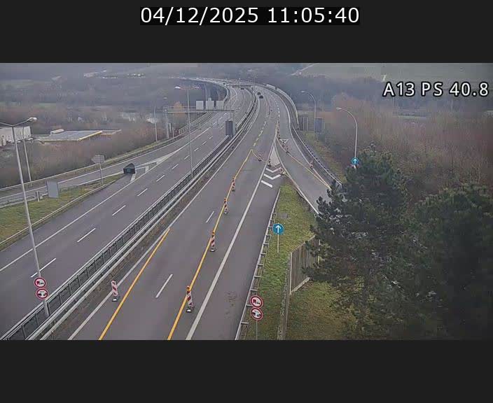 <h2>Webcam autoroute A13 à la sortie est du tunnel Markusbierg à Schengen. Vue sur le pont de la Moselle, vers l'Allemagne</h2>