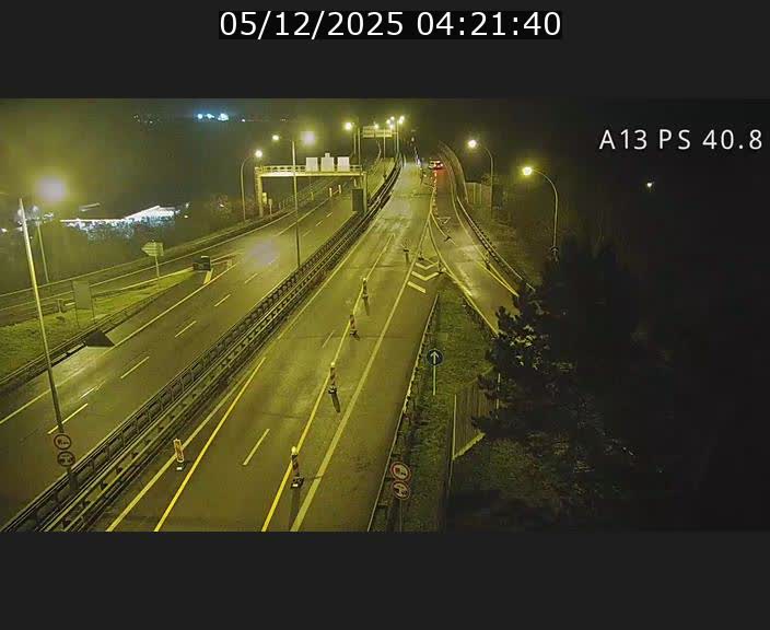 <h2>Webcam autoroute A13 à la sortie est du tunnel Markusbierg à Schengen. Vue sur le pont de la Moselle, vers l'Allemagne</h2>