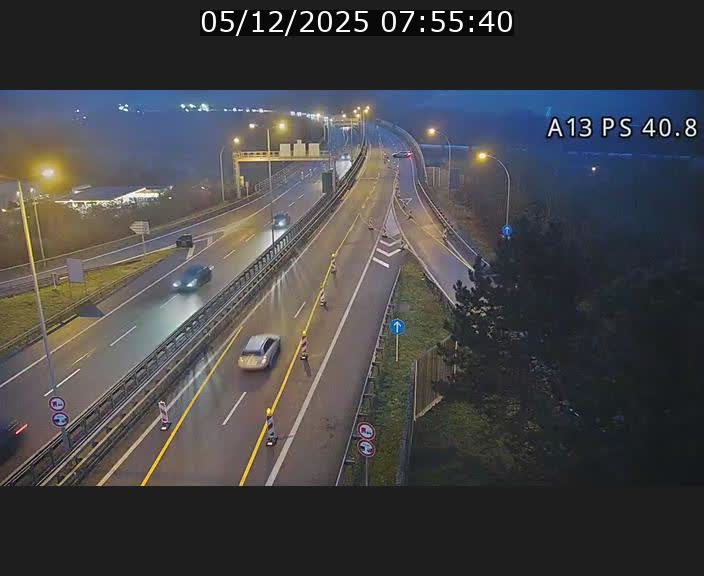 <h2>Webcam autoroute A13 à la sortie est du tunnel Markusbierg à Schengen. Vue sur le pont de la Moselle, vers l'Allemagne</h2>