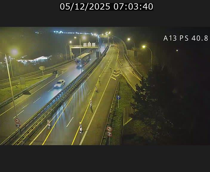 <h2>Webcam autoroute A13 à la sortie est du tunnel Markusbierg à Schengen. Vue sur le pont de la Moselle, vers l'Allemagne</h2>
