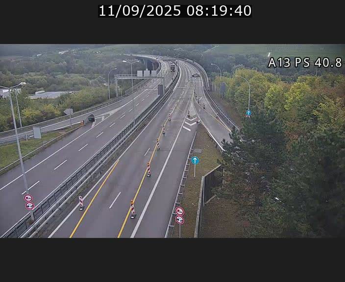<h2>Webcam autoroute A13 à la sortie est du tunnel Markusbierg à Schengen. Vue sur le pont de la Moselle, vers l'Allemagne</h2>