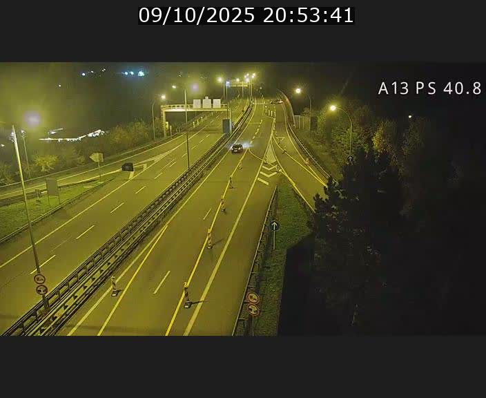 <h2>Webcam autoroute A13 à la sortie est du tunnel Markusbierg à Schengen. Vue sur le pont de la Moselle, vers l'Allemagne</h2>