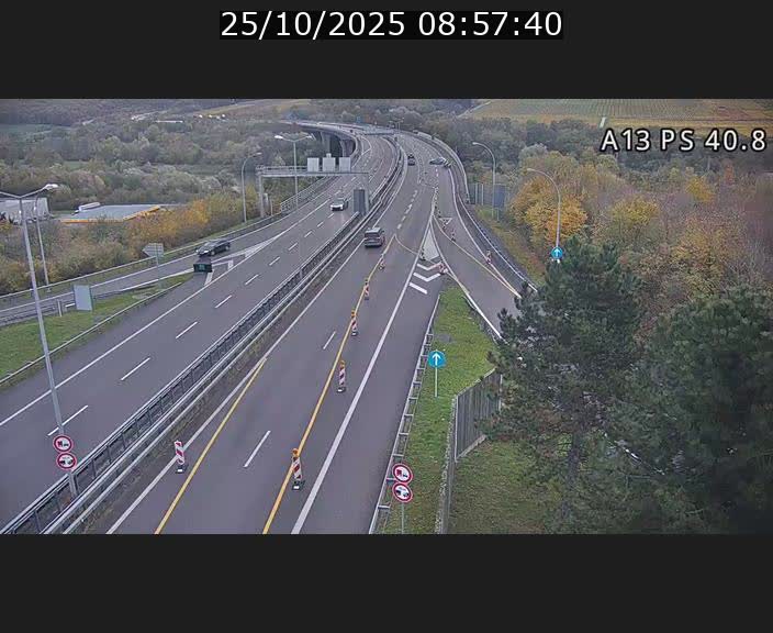<h2>Webcam autoroute A13 à la sortie est du tunnel Markusbierg à Schengen. Vue sur le pont de la Moselle, vers l'Allemagne</h2>
