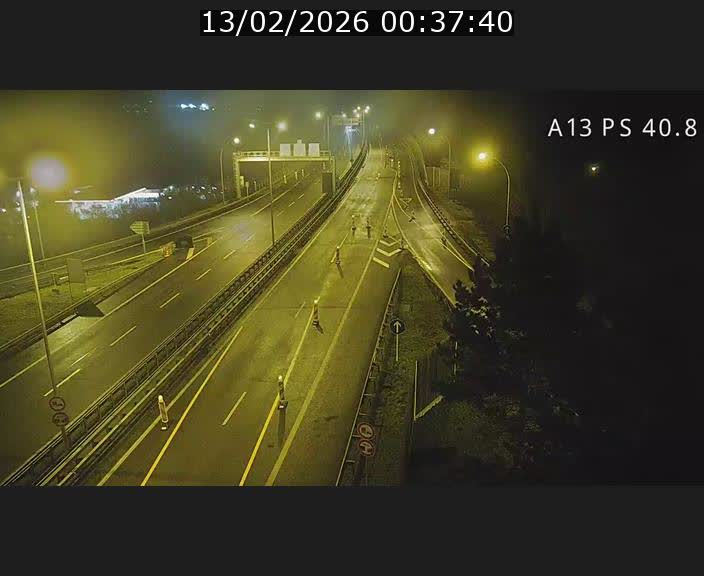 <h2>Webcam autoroute A13 à la sortie est du tunnel Markusbierg à Schengen. Vue sur le pont de la Moselle, vers l'Allemagne</h2>