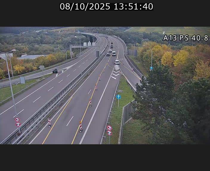 <h2>Webcam autoroute A13 à la sortie est du tunnel Markusbierg à Schengen. Vue sur le pont de la Moselle, vers l'Allemagne</h2>