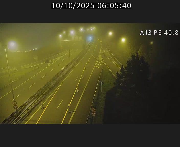 <h2>Webcam autoroute A13 à la sortie est du tunnel Markusbierg à Schengen. Vue sur le pont de la Moselle, vers l'Allemagne</h2>