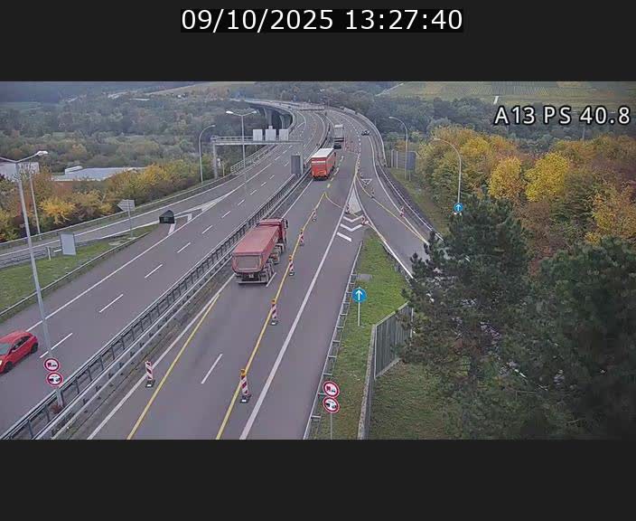 <h2>Webcam autoroute A13 à la sortie est du tunnel Markusbierg à Schengen. Vue sur le pont de la Moselle, vers l'Allemagne</h2>