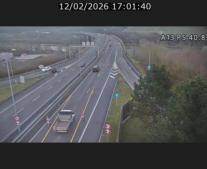 <h2>Webcam autoroute A13 à la sortie est du tunnel Markusbierg à Schengen. Vue sur le pont de la Moselle, vers l'Allemagne</h2>
