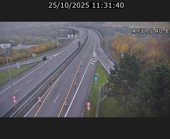 <h2>Webcam autoroute A13 à la sortie est du tunnel Markusbierg à Schengen. Vue sur le pont de la Moselle, vers l'Allemagne</h2>