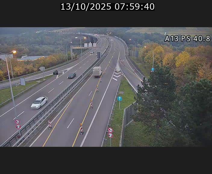 <h2>Webcam autoroute A13 à la sortie est du tunnel Markusbierg à Schengen. Vue sur le pont de la Moselle, vers l'Allemagne</h2>
