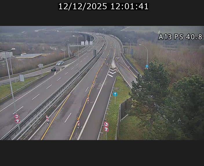 <h2>Webcam autoroute A13 à la sortie est du tunnel Markusbierg à Schengen. Vue sur le pont de la Moselle, vers l'Allemagne</h2>