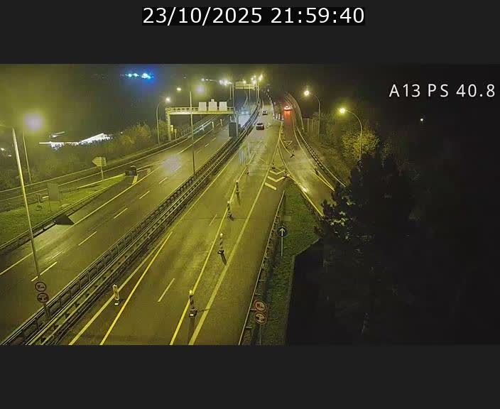 <h2>Webcam autoroute A13 à la sortie est du tunnel Markusbierg à Schengen. Vue sur le pont de la Moselle, vers l'Allemagne</h2>