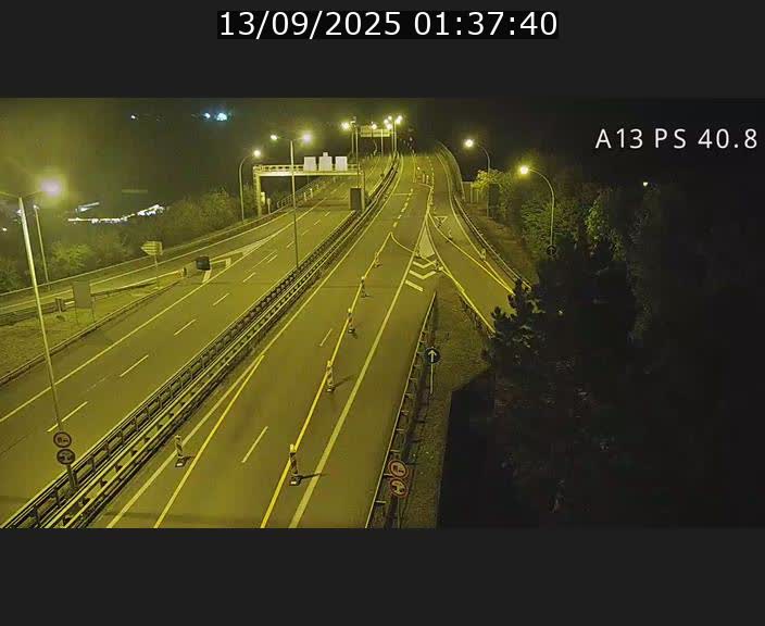 <h2>Webcam autoroute A13 à la sortie est du tunnel Markusbierg à Schengen. Vue sur le pont de la Moselle, vers l'Allemagne</h2>