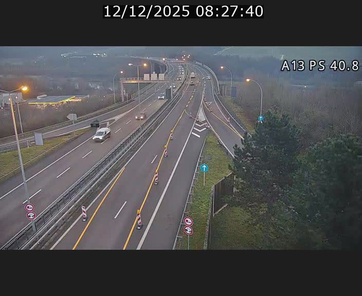 <h2>Webcam autoroute A13 à la sortie est du tunnel Markusbierg à Schengen. Vue sur le pont de la Moselle, vers l'Allemagne</h2>