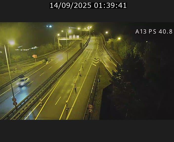 <h2>Webcam autoroute A13 à la sortie est du tunnel Markusbierg à Schengen. Vue sur le pont de la Moselle, vers l'Allemagne</h2>