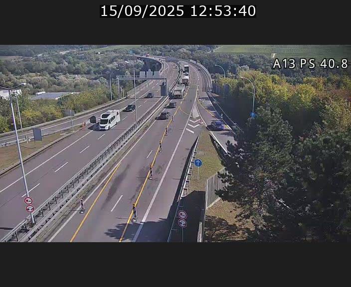 <h2>Webcam autoroute A13 à la sortie est du tunnel Markusbierg à Schengen. Vue sur le pont de la Moselle, vers l'Allemagne</h2>