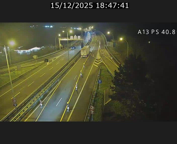 <h2>Webcam autoroute A13 à la sortie est du tunnel Markusbierg à Schengen. Vue sur le pont de la Moselle, vers l'Allemagne</h2>