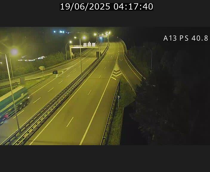 <h2>Webcam autoroute A13 à la sortie est du tunnel Markusbierg à Schengen. Vue sur le pont de la Moselle, vers l'Allemagne</h2>