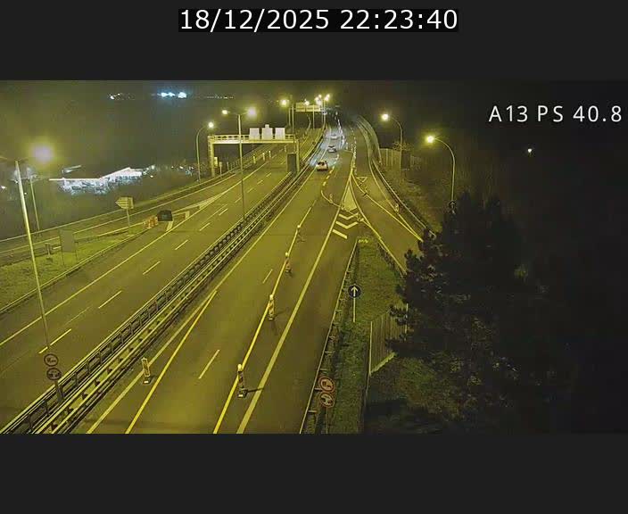 <h2>Webcam autoroute A13 à la sortie est du tunnel Markusbierg à Schengen. Vue sur le pont de la Moselle, vers l'Allemagne</h2>