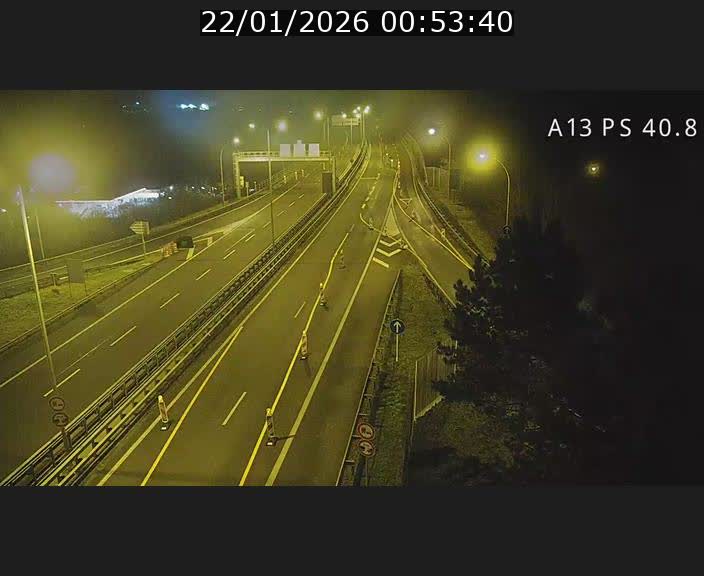 <h2>Webcam autoroute A13 à la sortie est du tunnel Markusbierg à Schengen. Vue sur le pont de la Moselle, vers l'Allemagne</h2>