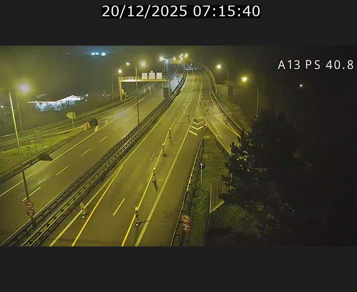 <h2>Webcam autoroute A13 à la sortie est du tunnel Markusbierg à Schengen. Vue sur le pont de la Moselle, vers l'Allemagne</h2>