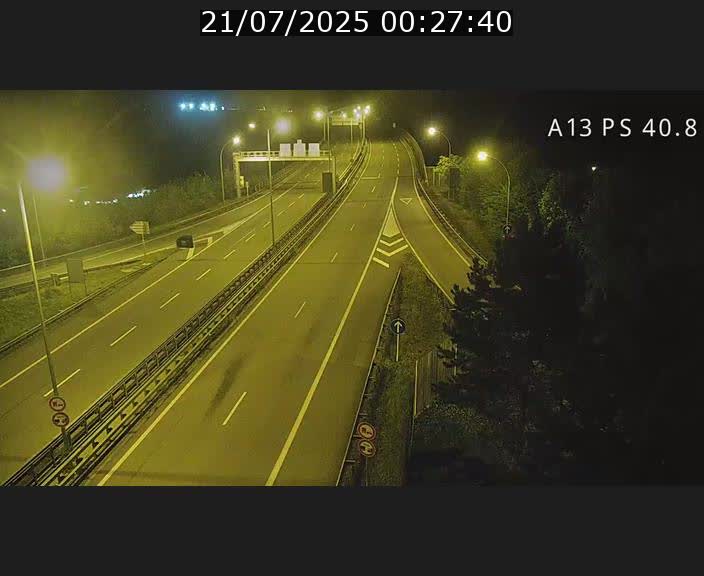 Webcam autoroute A13 à la sortie est du tunnel Markusbierg à Schengen. Vue sur le pont de la Moselle, vers l'Allemagne