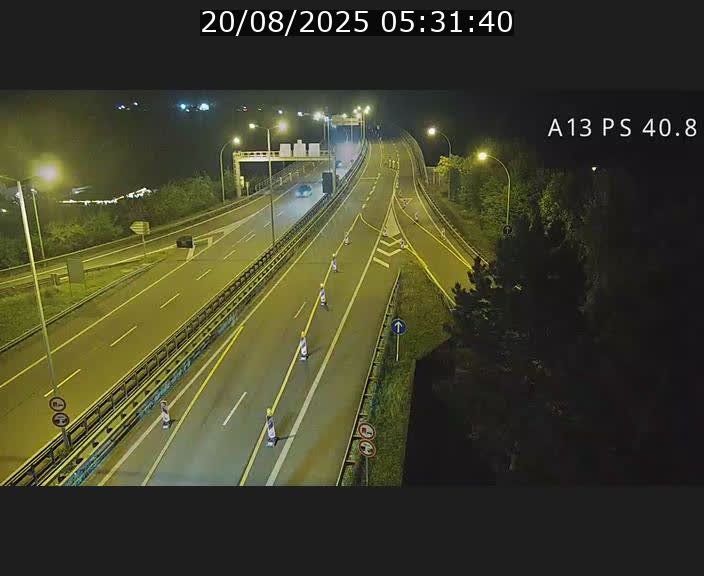 <h2>Webcam autoroute A13 à la sortie est du tunnel Markusbierg à Schengen. Vue sur le pont de la Moselle, vers l'Allemagne</h2>