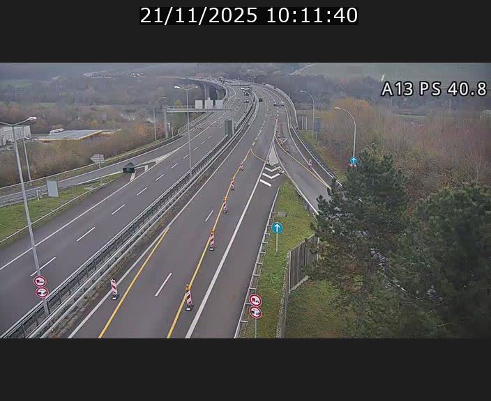 <h2>Webcam autoroute A13 à la sortie est du tunnel Markusbierg à Schengen. Vue sur le pont de la Moselle, vers l'Allemagne</h2>