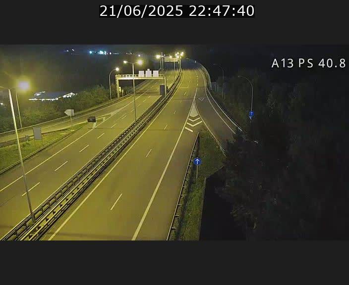 <h2>Webcam autoroute A13 à la sortie est du tunnel Markusbierg à Schengen. Vue sur le pont de la Moselle, vers l'Allemagne</h2>