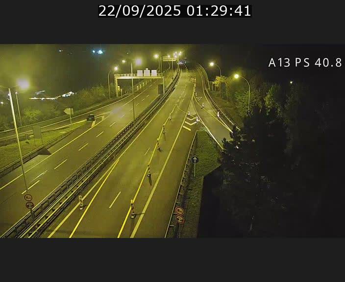 <h2>Webcam autoroute A13 à la sortie est du tunnel Markusbierg à Schengen. Vue sur le pont de la Moselle, vers l'Allemagne</h2>