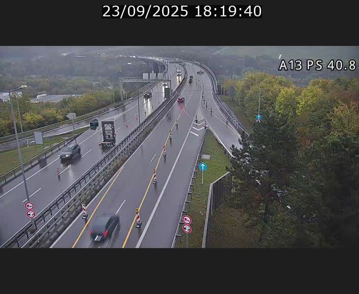 <h2>Webcam autoroute A13 à la sortie est du tunnel Markusbierg à Schengen. Vue sur le pont de la Moselle, vers l'Allemagne</h2>