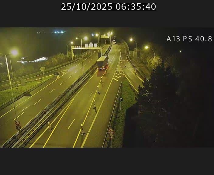 <h2>Webcam autoroute A13 à la sortie est du tunnel Markusbierg à Schengen. Vue sur le pont de la Moselle, vers l'Allemagne</h2>