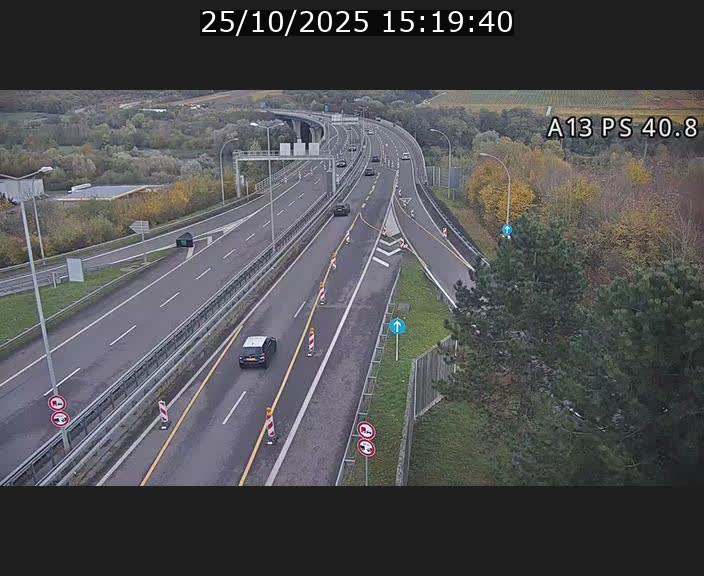 <h2>Webcam autoroute A13 à la sortie est du tunnel Markusbierg à Schengen. Vue sur le pont de la Moselle, vers l'Allemagne</h2>