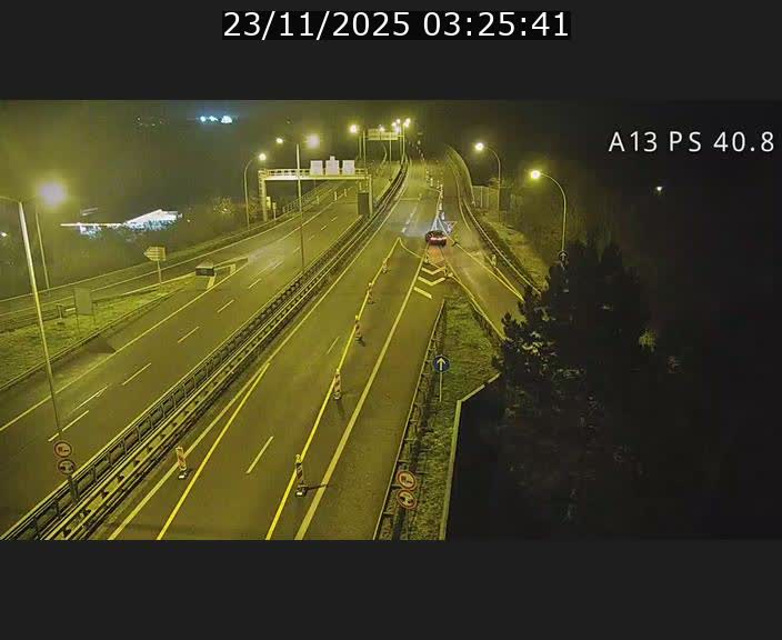 <h2>Webcam autoroute A13 à la sortie est du tunnel Markusbierg à Schengen. Vue sur le pont de la Moselle, vers l'Allemagne</h2>
