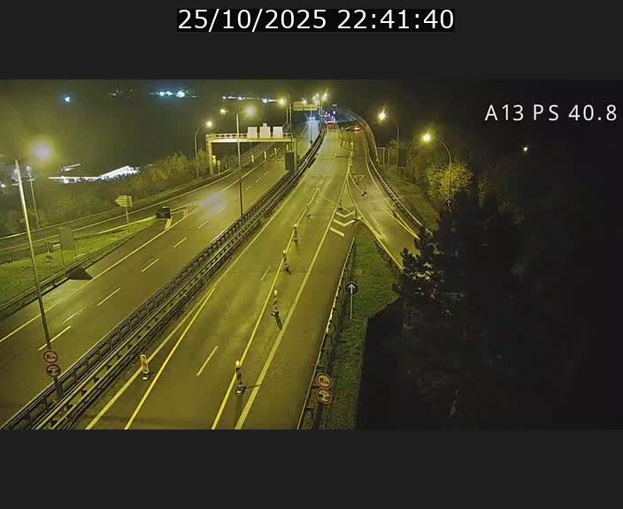 <h2>Webcam autoroute A13 à la sortie est du tunnel Markusbierg à Schengen. Vue sur le pont de la Moselle, vers l'Allemagne</h2>