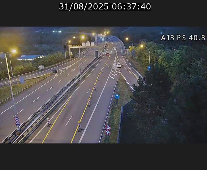 <h2>Webcam autoroute A13 à la sortie est du tunnel Markusbierg à Schengen. Vue sur le pont de la Moselle, vers l'Allemagne</h2>