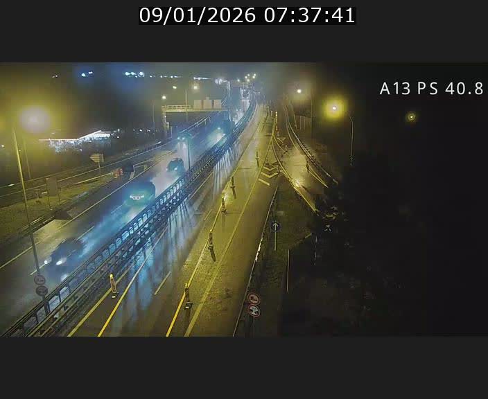 <h2>Webcam autoroute A13 à la sortie est du tunnel Markusbierg à Schengen. Vue sur le pont de la Moselle, vers l'Allemagne</h2>