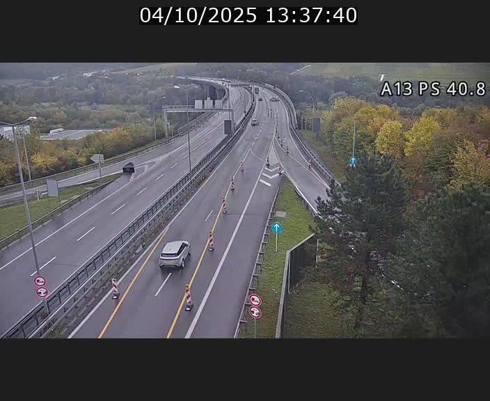 <h2>Webcam autoroute A13 à la sortie est du tunnel Markusbierg à Schengen. Vue sur le pont de la Moselle, vers l'Allemagne</h2>