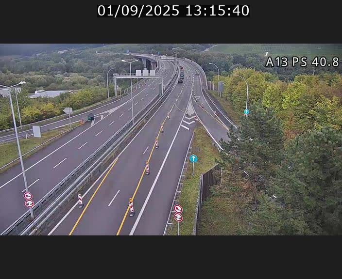 <h2>Webcam autoroute A13 à la sortie est du tunnel Markusbierg à Schengen. Vue sur le pont de la Moselle, vers l'Allemagne</h2>