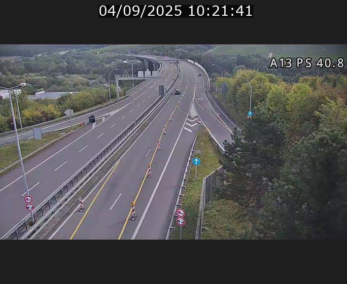 <h2>Webcam autoroute A13 à la sortie est du tunnel Markusbierg à Schengen. Vue sur le pont de la Moselle, vers l'Allemagne</h2>