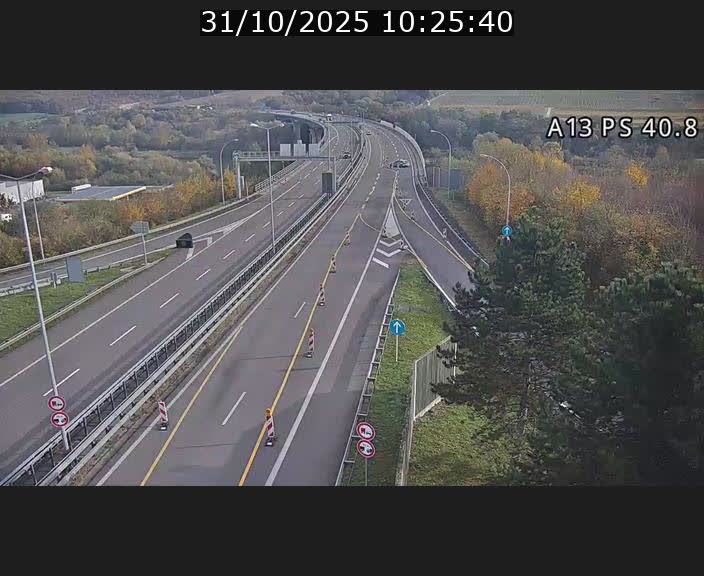 <h2>Webcam autoroute A13 à la sortie est du tunnel Markusbierg à Schengen. Vue sur le pont de la Moselle, vers l'Allemagne</h2>