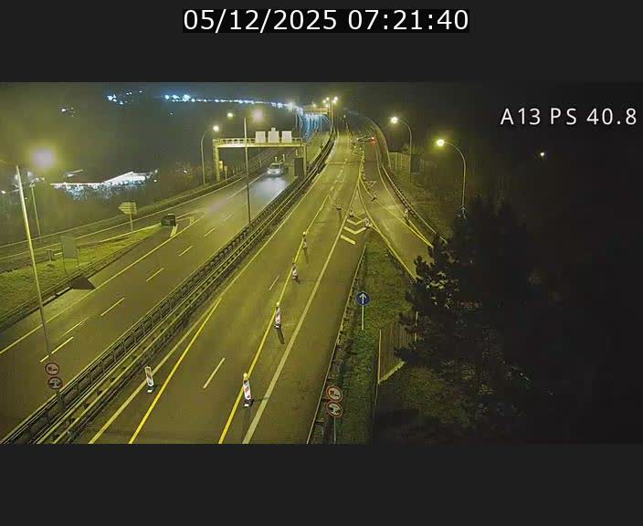 <h2>Webcam autoroute A13 à la sortie est du tunnel Markusbierg à Schengen. Vue sur le pont de la Moselle, vers l'Allemagne</h2>