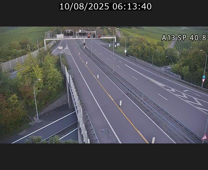 <h2>Webcam avec vue sur l'entrée côté allemand du tunnel Markusbierg à Schengen. Vue orientée vers le tunnel et Bettembourg</h2>