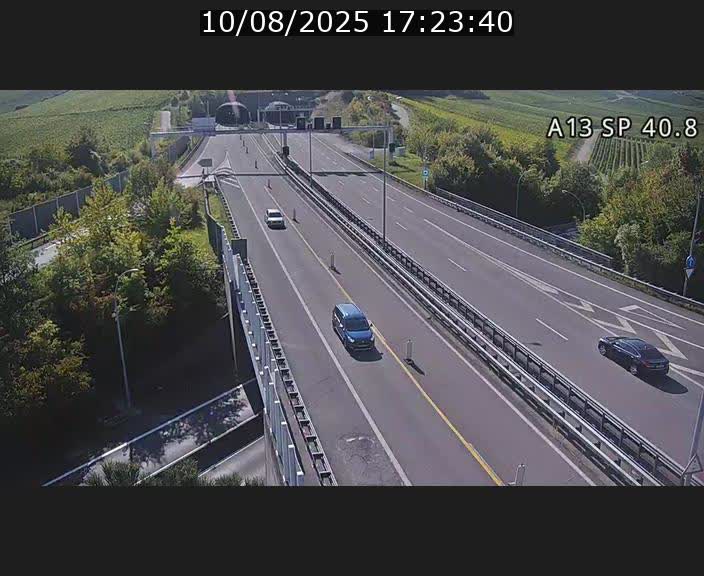<h2>Webcam avec vue sur l'entrée côté allemand du tunnel Markusbierg à Schengen. Vue orientée vers le tunnel et Bettembourg</h2>
