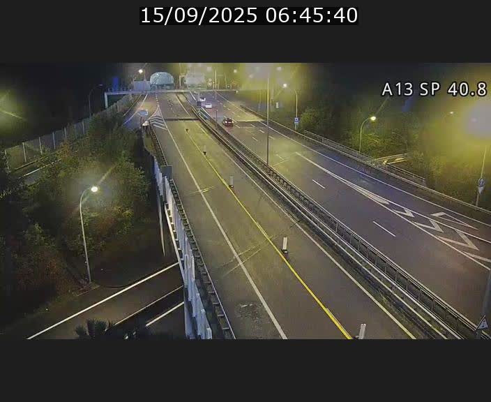 <h2>Webcam avec vue sur l'entrée côté allemand du tunnel Markusbierg à Schengen. Vue orientée vers le tunnel et Bettembourg</h2>