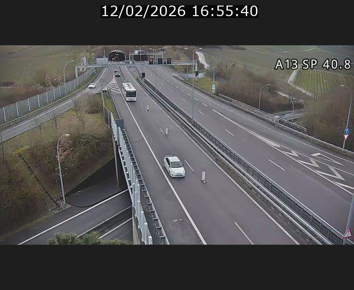 <h2>Webcam avec vue sur l'entrée côté allemand du tunnel Markusbierg à Schengen. Vue orientée vers le tunnel et Bettembourg</h2>