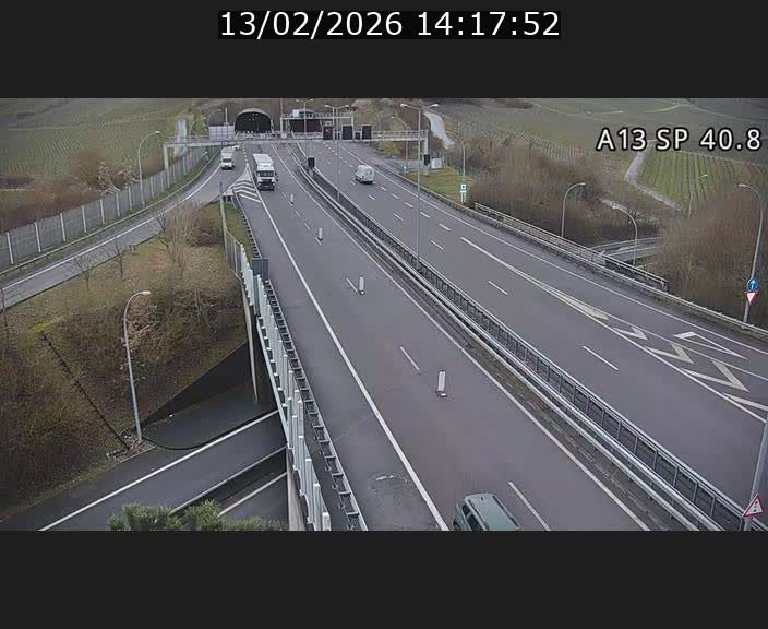 <h2>Webcam avec vue sur l'entrée côté allemand du tunnel Markusbierg à Schengen. Vue orientée vers le tunnel et Bettembourg</h2>