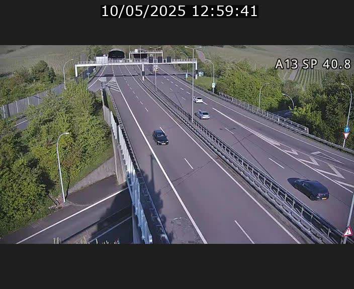 <h2>Webcam avec vue sur l'entrée côté allemand du tunnel Markusbierg à Schengen. Vue orientée vers le tunnel et Bettembourg</h2>